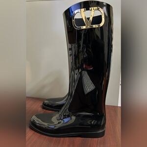 🌟Valentino Women's Black Rain Boots with Gold Accent
